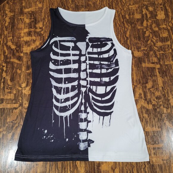 Edgy Sleeveless Top: Skeleton Rib Cage. Black and White. M. - Picture 1 of 8